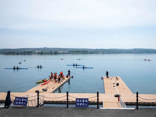 襄垣县宝峰湖水上训练基地